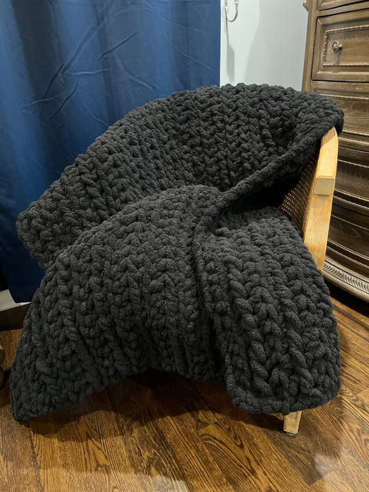 Chunky Black Crochet Blanket🖤